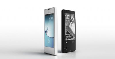 YotaPhone, el teléfono con pantalla por los dos lados